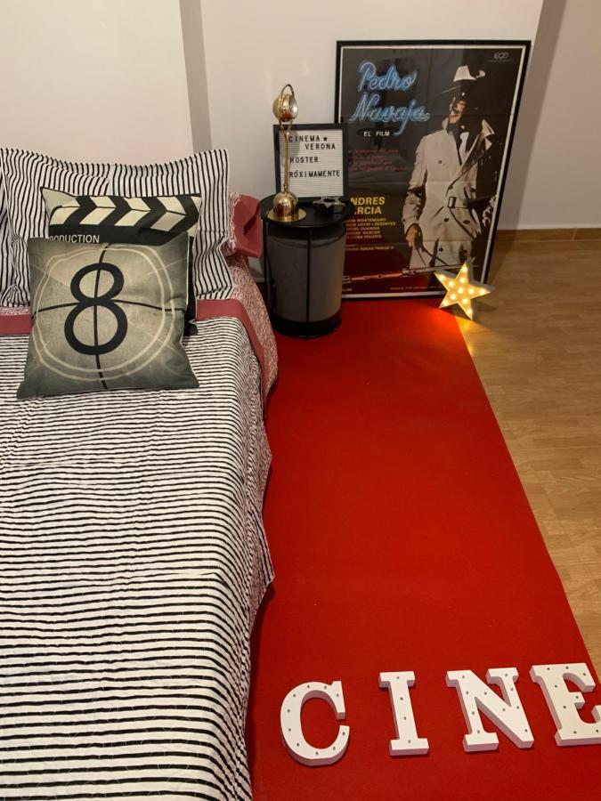 Hoster Cinema Verona Томелосо Екстериор снимка