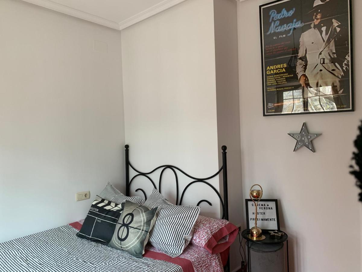 Hoster Cinema Verona Томелосо Екстериор снимка